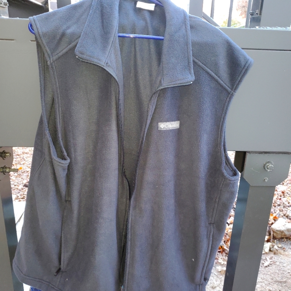 Columbia Unisex Black Vest XXL